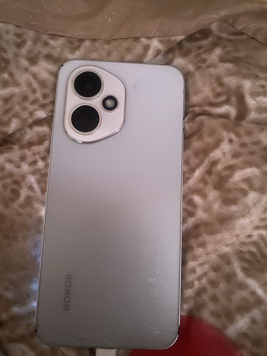 Honor 400 на 8/256гб