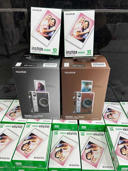 Fujifilm Instax Mini Evo Гибридный фотоаппарат мгновенной печати