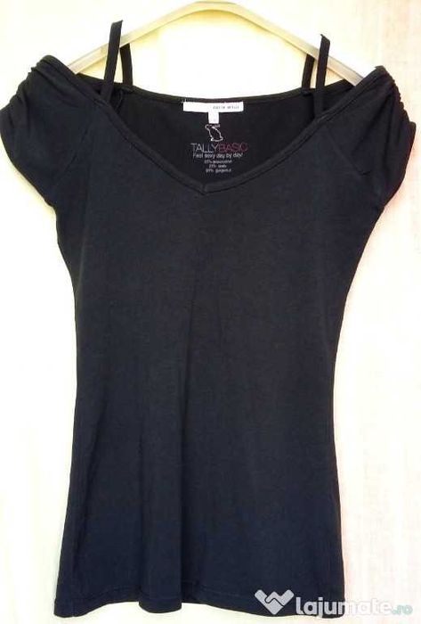 Tricou simpatic negru decupat pe umeri Tally Weijl manecute incretite