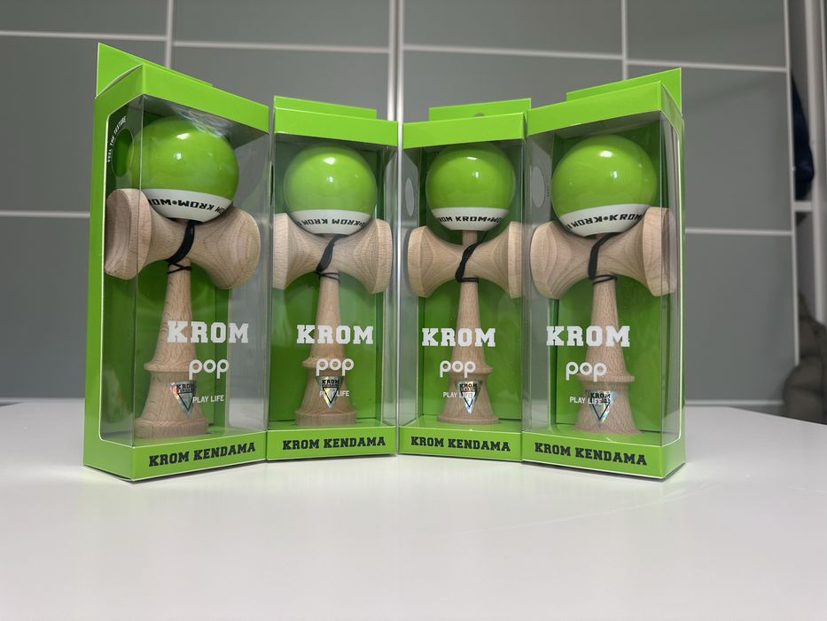 Kendama KROM POP verde – originală, nouă, ideală pentru trick-uri