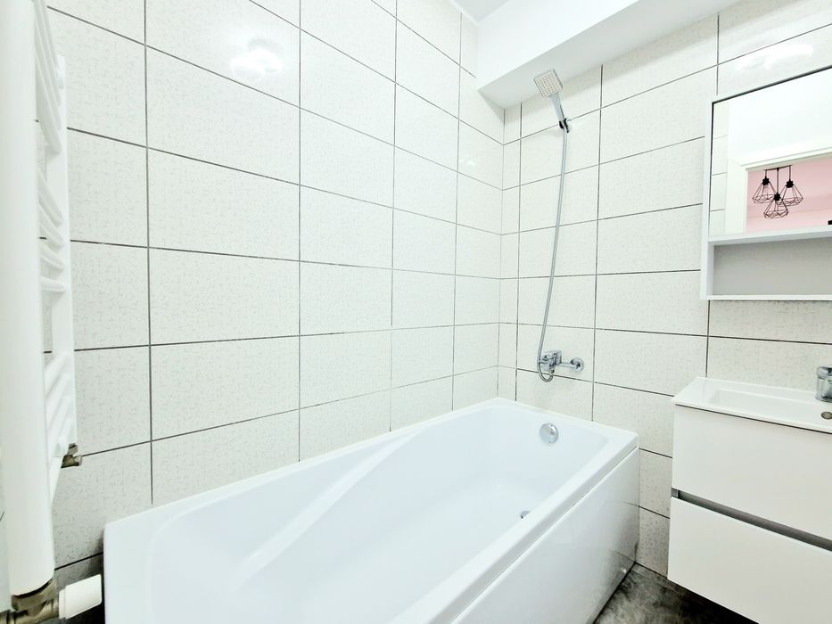 Apartament 2 camere Copou bloc nou Mega Image zona Royal