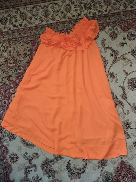 Платья красивые вечерние