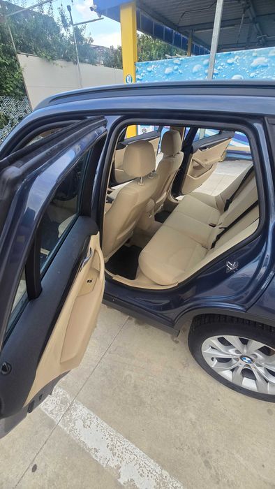BMW X1 2010 — imagine 2