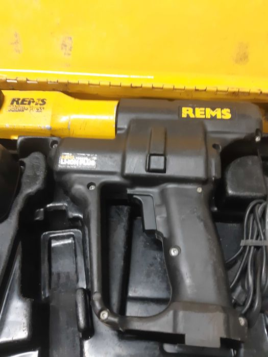 Presa de sertiza Rems 14,4v li ion