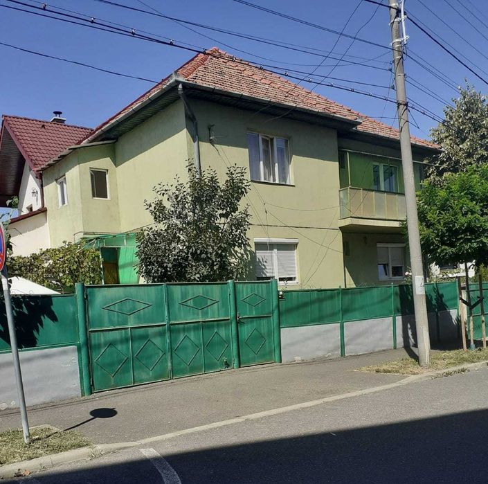 Închiriez 1 camare, 1 bucătărie si 1 baie la casă