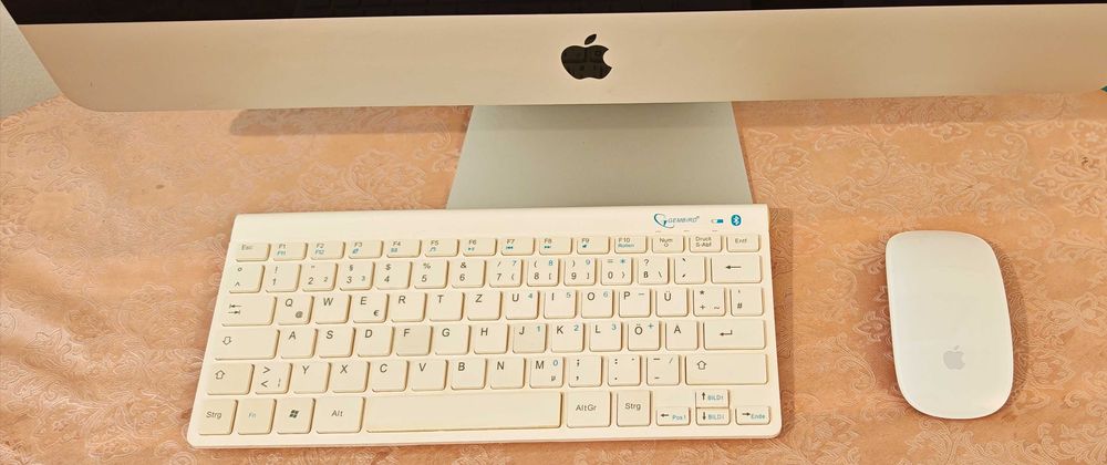 Apple iMac 21.5 A1418 Late 2013 Silver/Core i5/8GB RAM/1TB HDD/Full HD