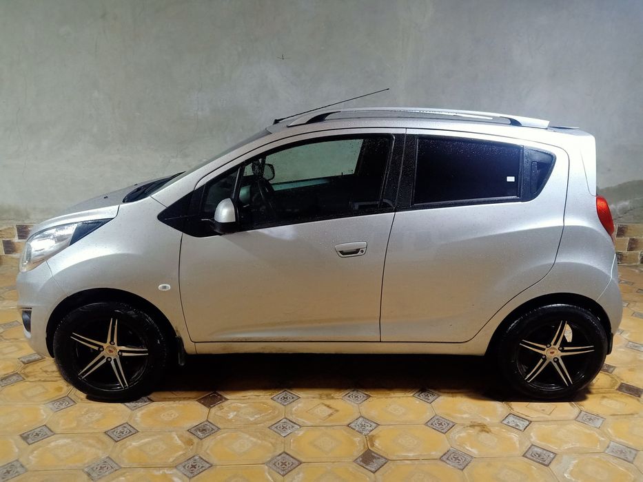 2015 yil 3 pazitsa yevro mator