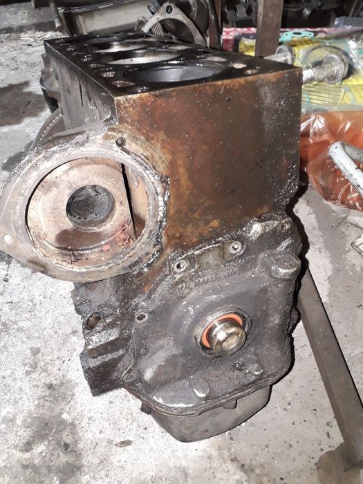 Двигатель на гольф 3  ABD 1.4