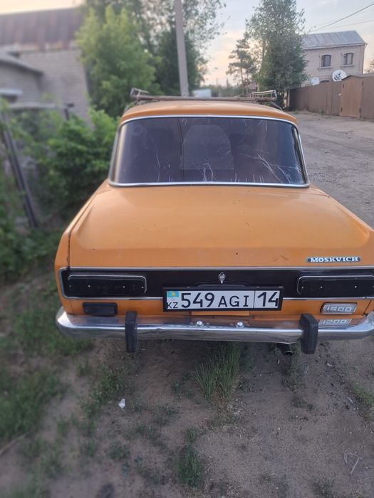 Продам автомобиль москвич