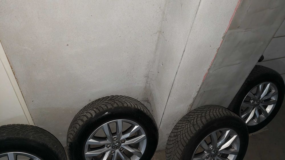 4.бр Зимни гуми Hankook 215 60 16