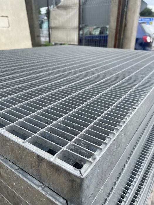 Grătare zincate galvanizate