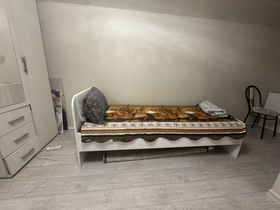 Кровать односпальная