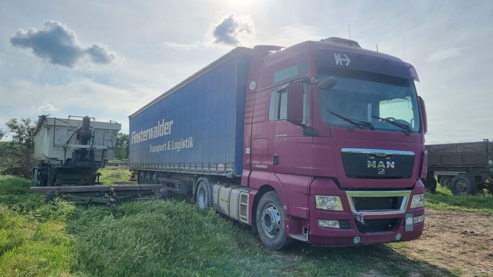 Ansamblu MAN TGX 440 + prelată  (plus o benă basculabilă separat)