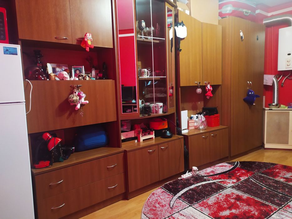 Vând garsonieră în zona liniștită