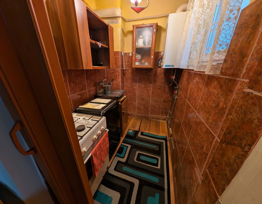 Apartament 2 camere parter, mobilat si utilat.