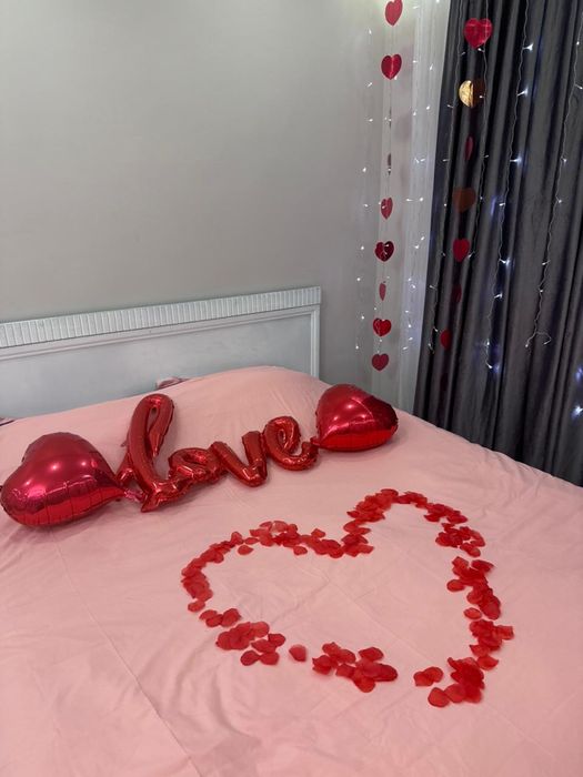 Сағатқа, тәулікке жалға беріледі.