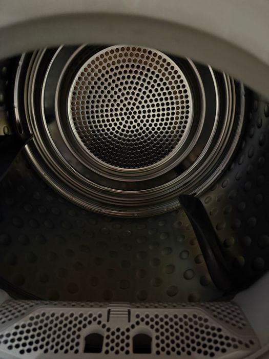 Продавам сушилня аег/AEG на части