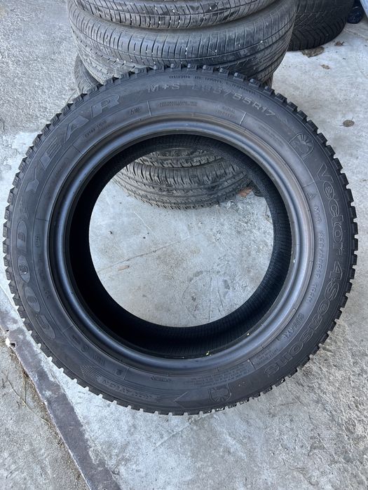 2 anvelope M+S 235/55/17 Goodyear 2023 6.3 mm!