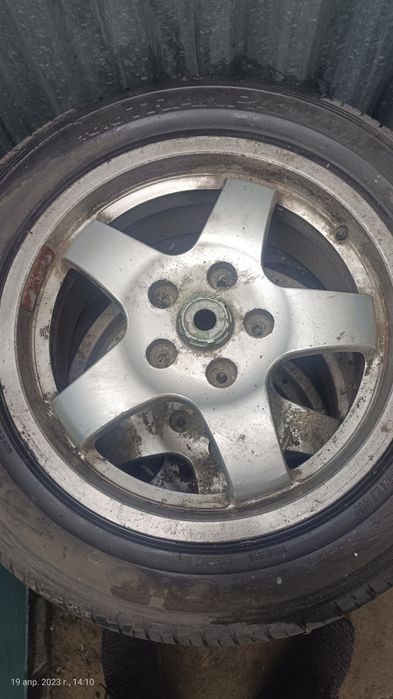 Продам титанки с резиной