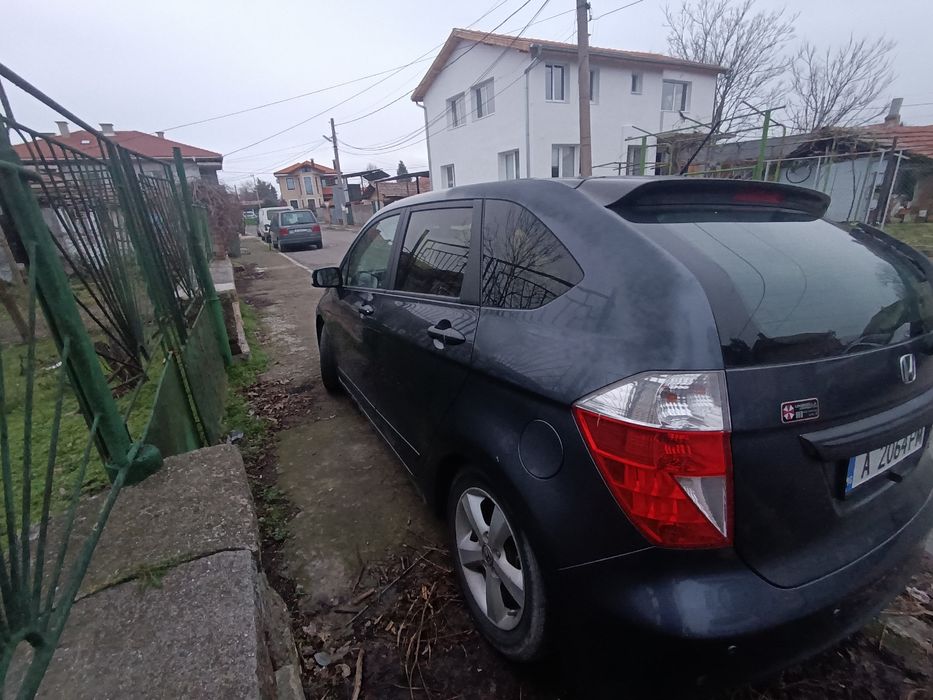 Honda FR-V на части