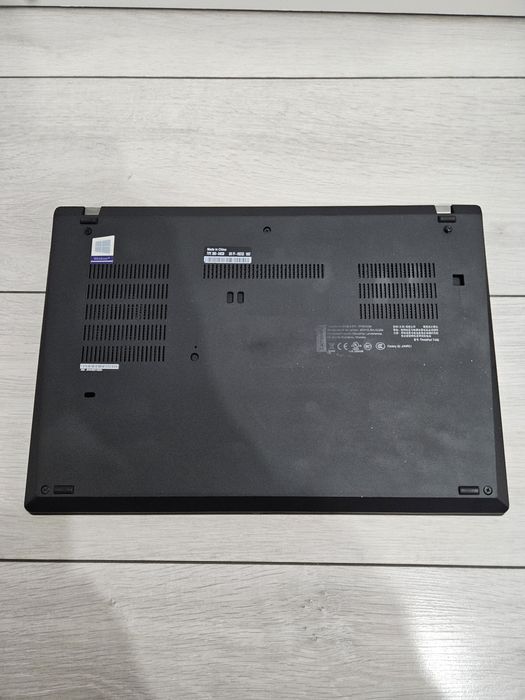 Lenovo ThinkPad T490