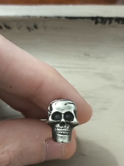 Butoni camasa  craniu