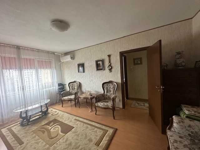 Titan 1 Decebrie 1918 Piata