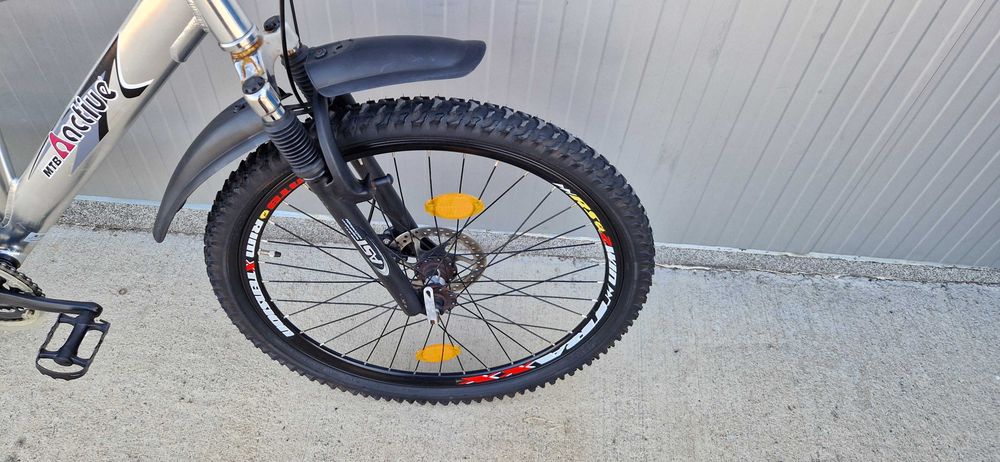 Алуминиев велосипед Active колело 26"
