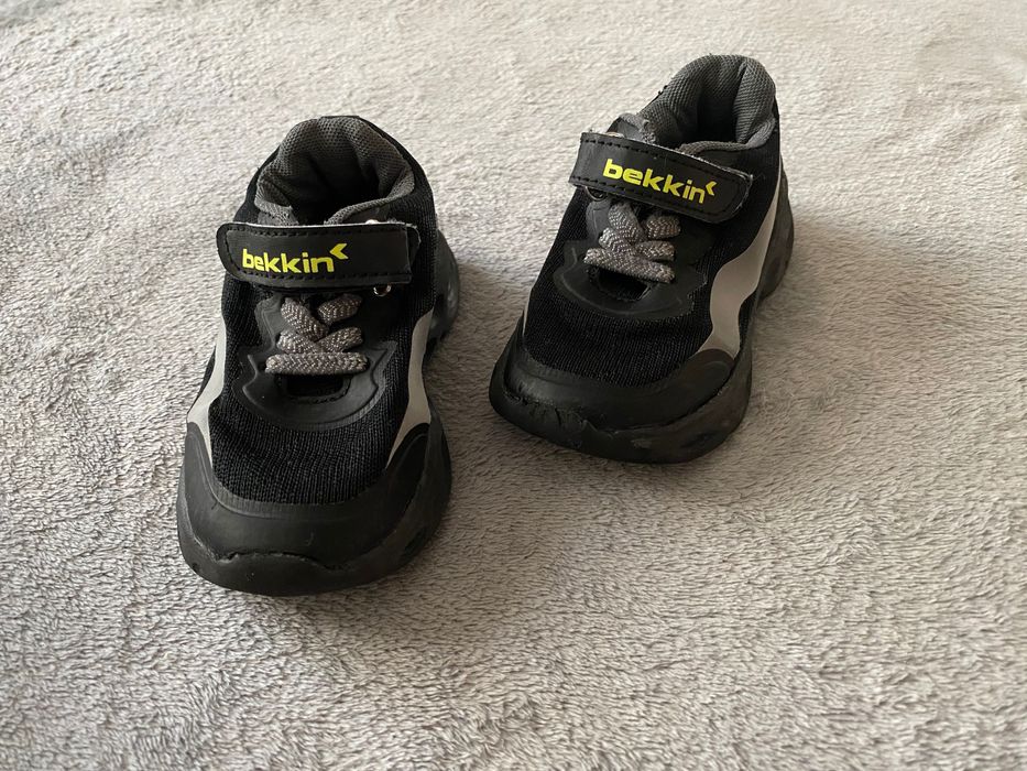 Затворени обувки