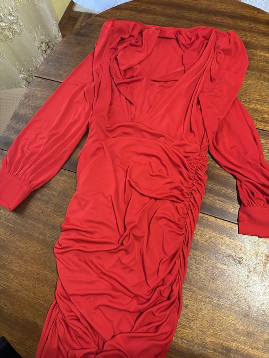 Рокля от Аксел.