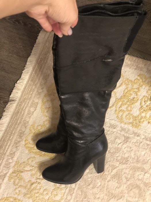 Сапоги высокие из кожи