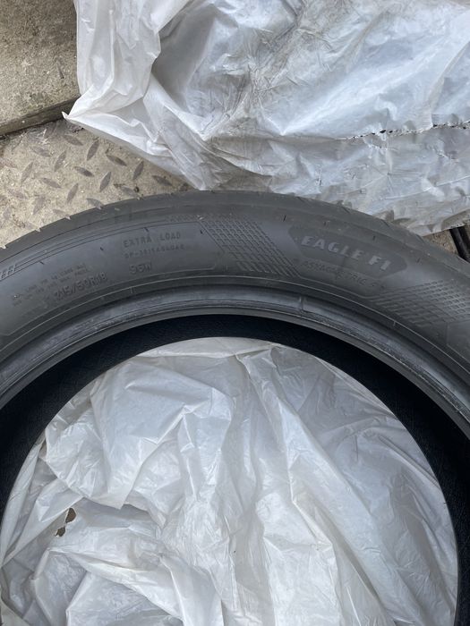 Anvelope 215 50 18 Goodyear vara
