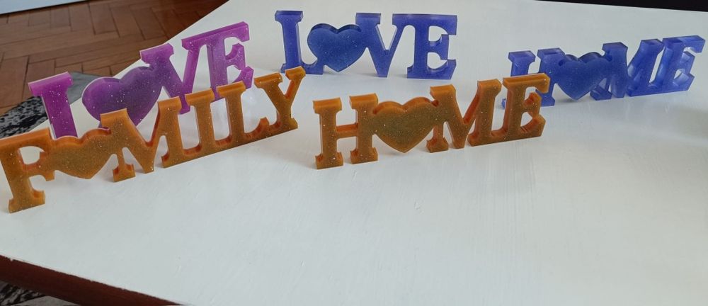 Decoratiuni rasina epoxidica