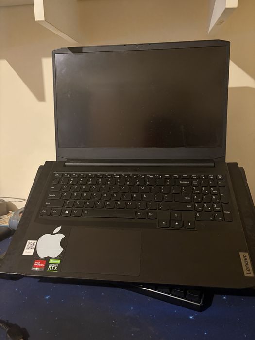 Laptop gaming lenovo rtx 3050ti ryzen 7 5800H 16 gb ram memorie 512gb