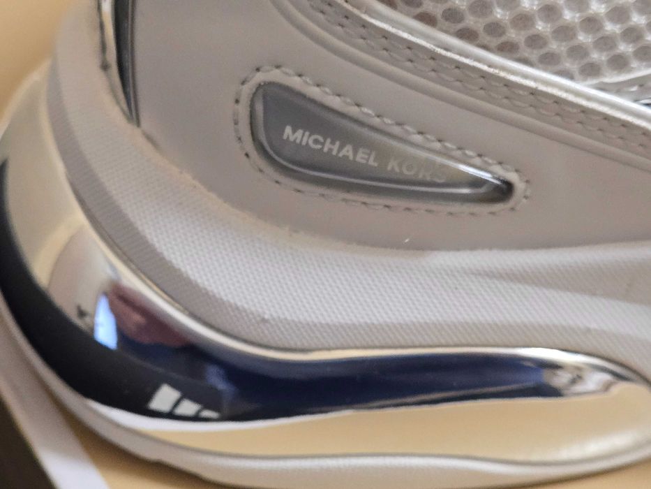 Чисто нови дамски маратонки Michael Kors