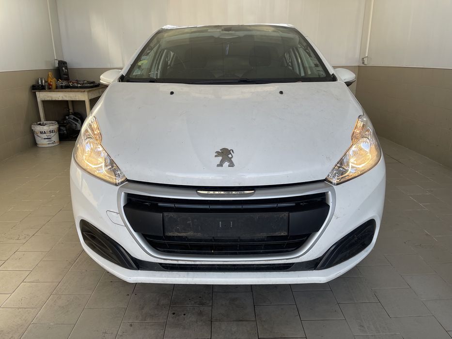 peugeot 208 1.6hdi 75hp НА ЧАСТИ