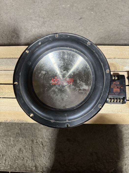 Продам динамик в хорошем состоянии