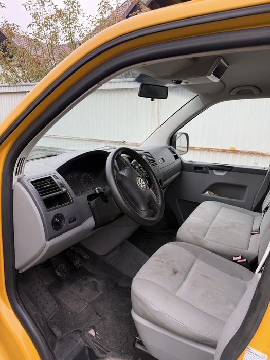 Volkswagen Transporter 2007 diesel, 5.175 € — imagine 5