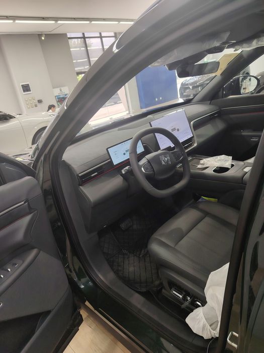 DONGFENG 008 gibrid 200km 2025 ultra yashil/qora