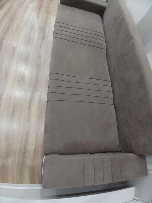 Қолданылған диван сатамын/ Продаю Б/У диван раскладной