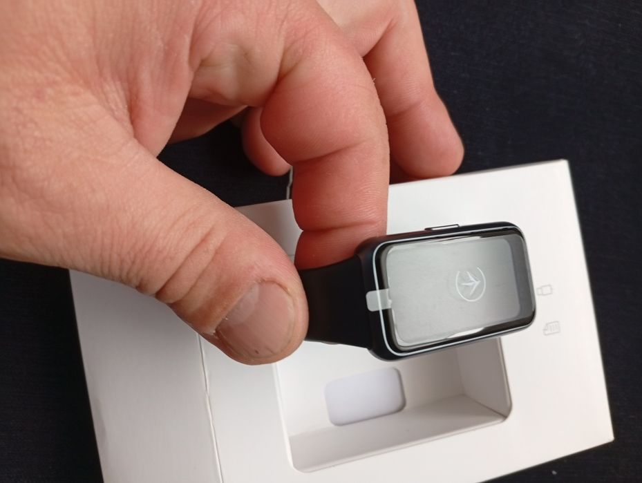 Смарт часовник HUAWEI Band 7