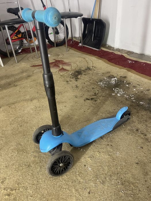 Продам самоткат детский