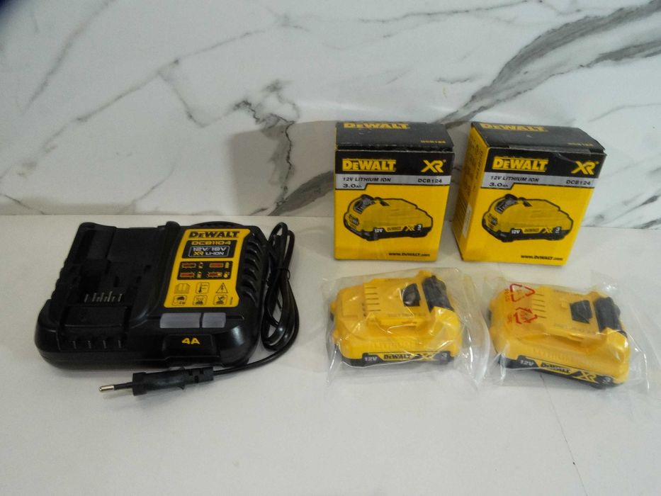 Dewalt DCS 512 / 2 x 3.0 Ah - Компактен акумулаторен циркуляр 12 V