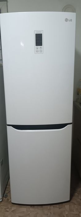 Продам холодильник LG