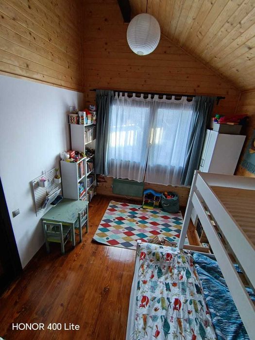 Casă rustică din lemn de vânzare în Curteni