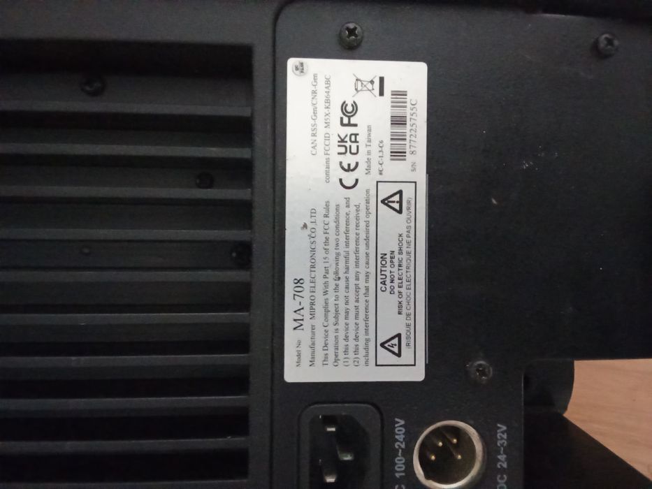 Vannd boxa mipro cu cd ,stic si blutut
