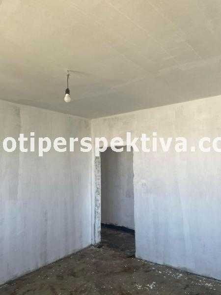 Продава се Тристаен апартамент в Пловдив, Христо Смирненски - 100 кв.м за 1090 €/кв.м - Снимка #4