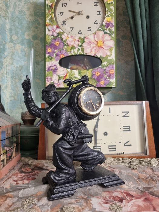 Часы каминные Хранитель времени