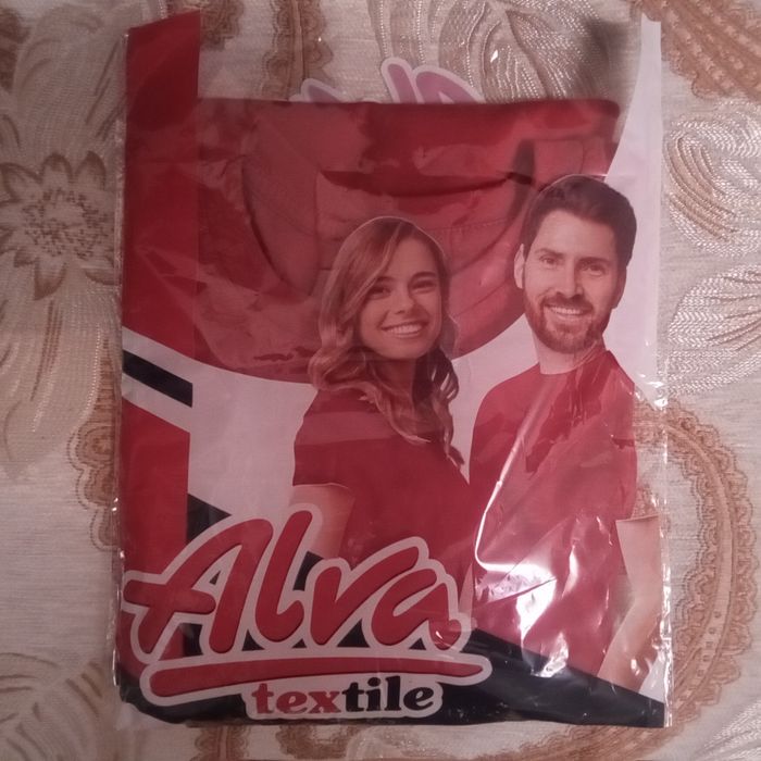 Продам  футболку 48-50р.