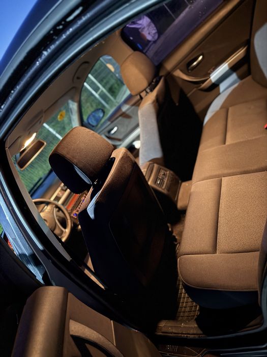 Bmw E90 320l Automat